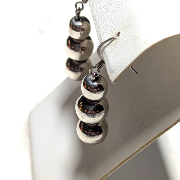 Vintage Sterling Silver Trio Ball Drop Earrings - Picture 6 of 7